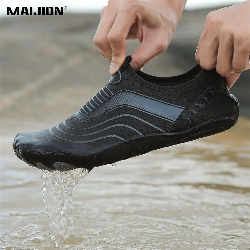 Light Beach Sports Water Shoes Women Quick Dry Wading Sneakers Men's Breathable Barefoot Aqua Shoes for Surfing Diving Swimming
Light Beach Sports Water Shoes Women Quick Dry Wading Sneakers Men's Breathable Barefoot Aqua Shoes for Surfing Diving Swimming