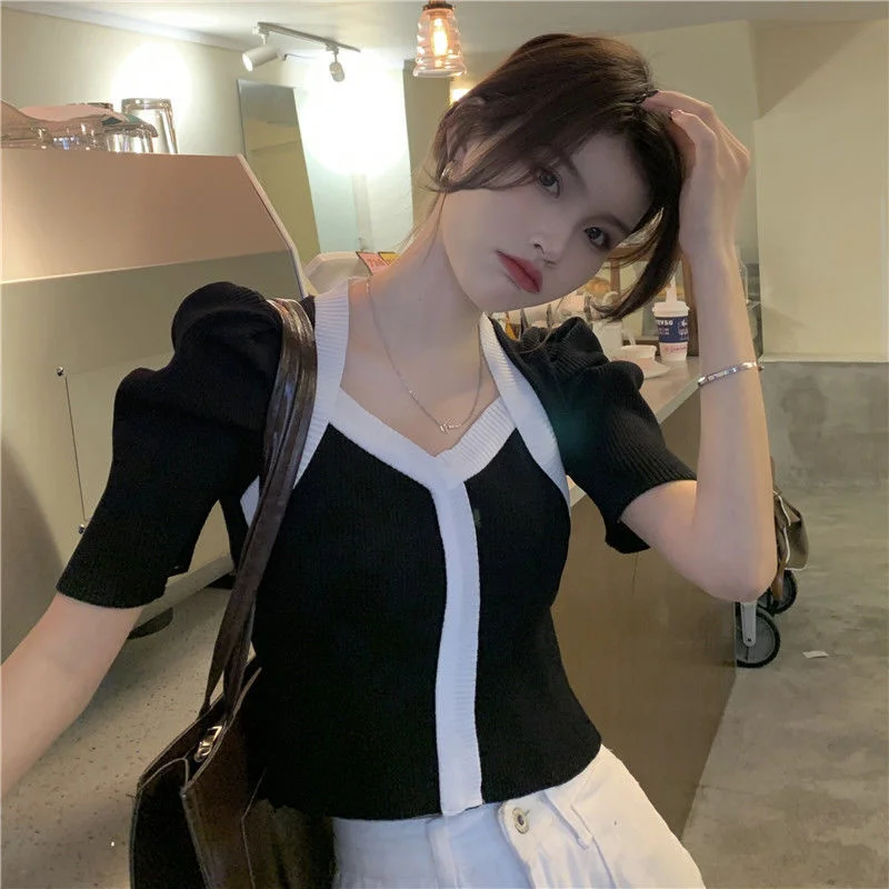 V-neck Knitted Sleeved T-shirt Women's Summer Design Short Sleeve Top Blusas Clothes for Women Tops Shirts Blouses
V-neck Knitted Sleeved T-shirt Women's Summer Design Short Sleeve Top Blusas Clothes for Women Tops Shirts Blouses