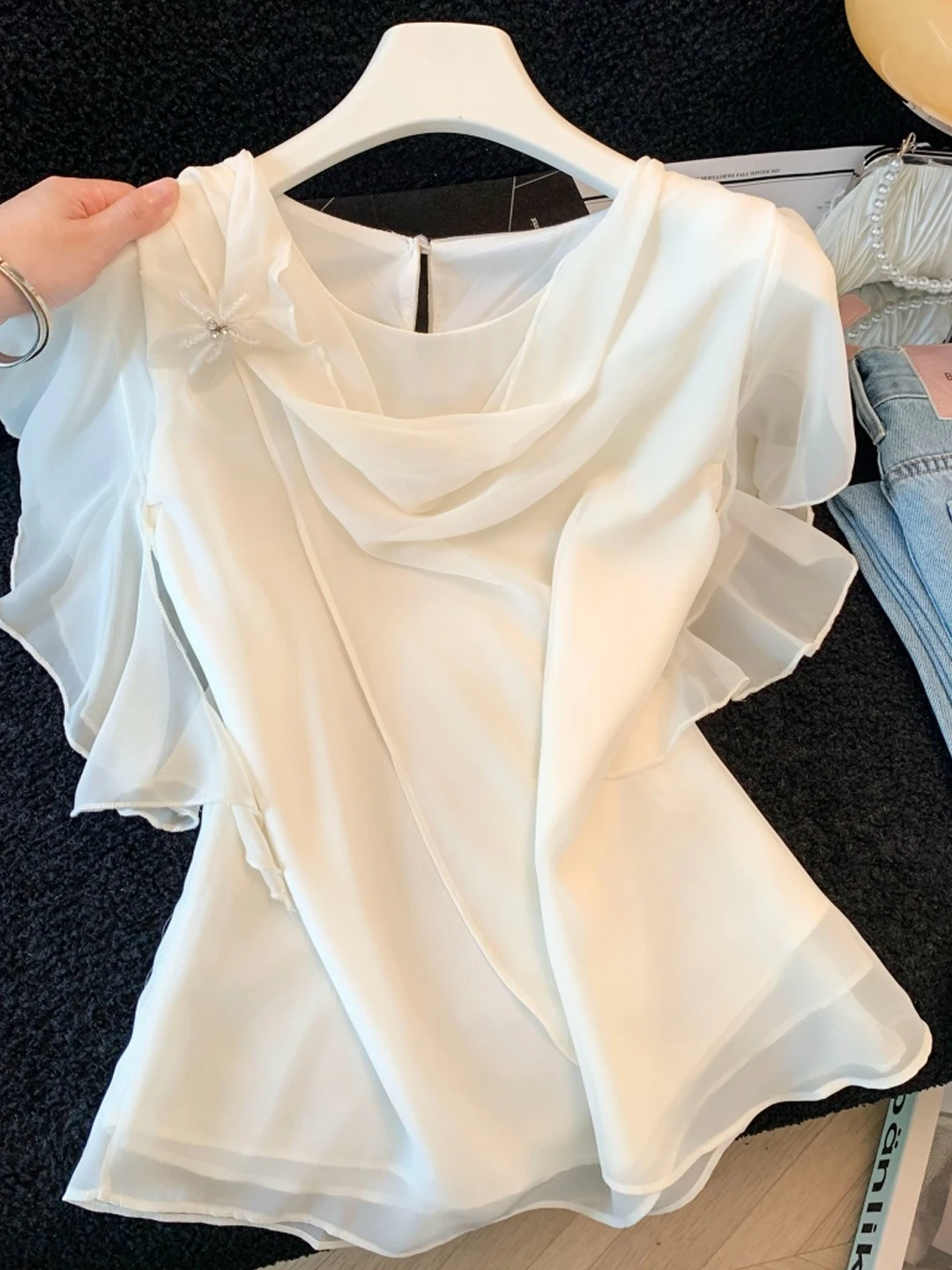 French Style Slimming Design Summer New Short Sleeve Chiffon Top Beautiful Lace Ice Silk Material French Style Regular S...
French Style Slimming Design Summer New Short Sleeve Chiffon Top Beautiful Lace Ice Silk Material French Style Regular S...
