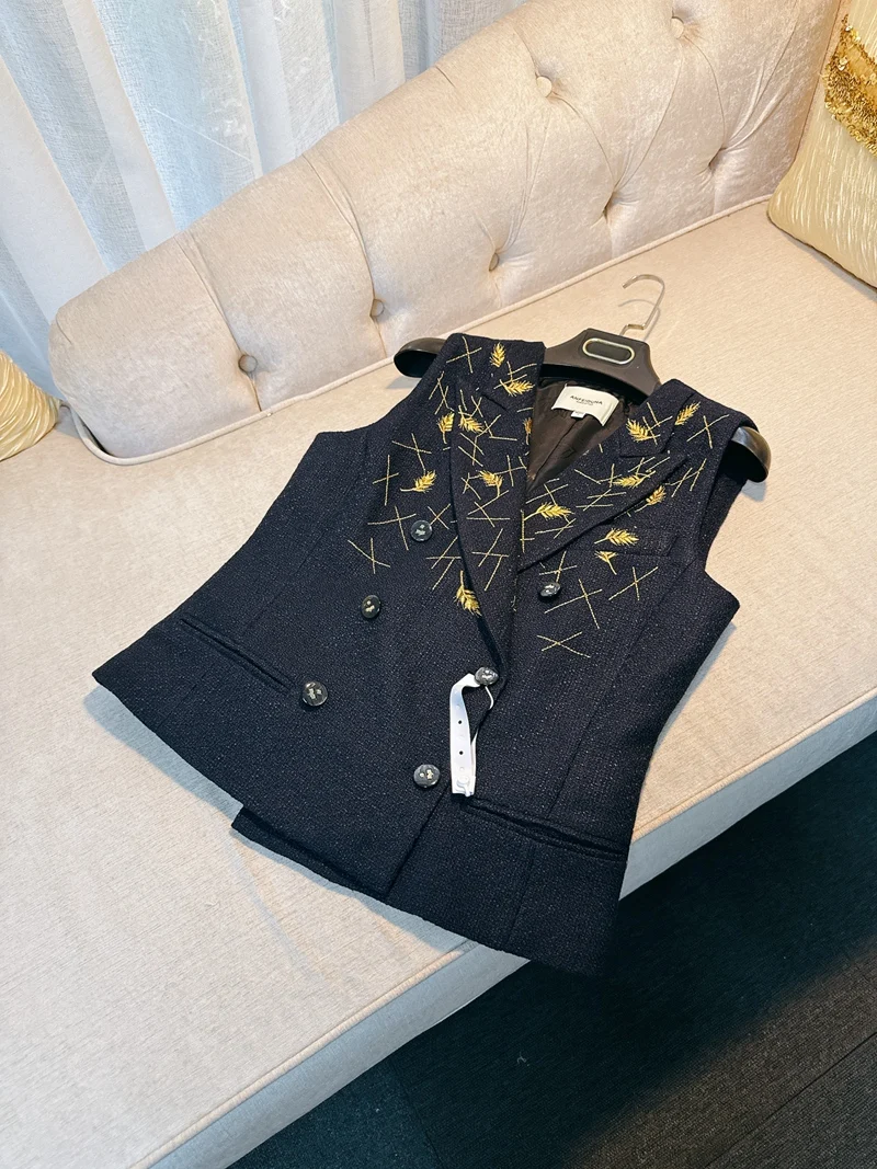 New Chinese Sle Early Autumn Wheat Spike Embroidery Thiened Double Breasted Slim Fit High End Feeling Vest Commute Sle
New Chinese Sle Early Autumn Wheat Spike Embroidery Thiened Double Breasted Slim Fit High End Feeling Vest Commute Sle