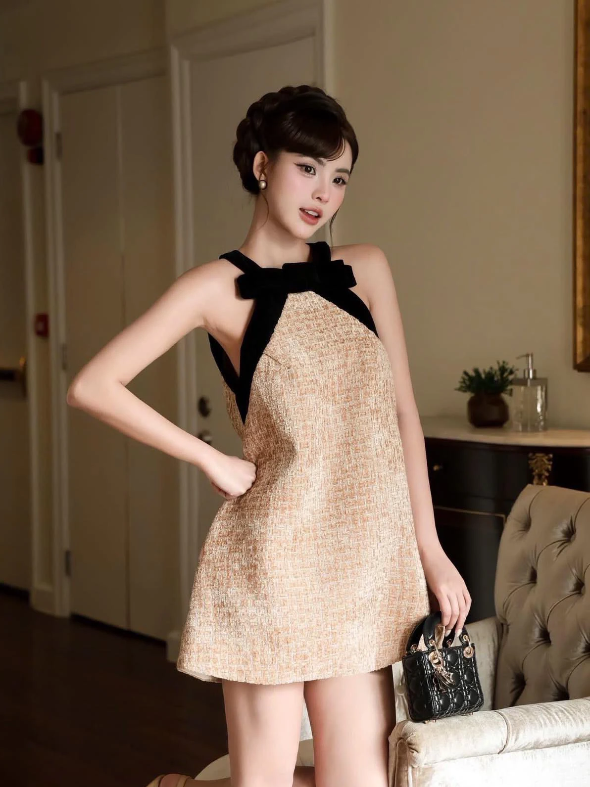 Summer Elegant Small Fragrance Style Dress Women's New Unique Beautiful Hanging Neck Knot Lovely Dress
Summer Elegant Small Fragrance Style Dress Women's New Unique Beautiful Hanging Neck Knot Lovely Dress