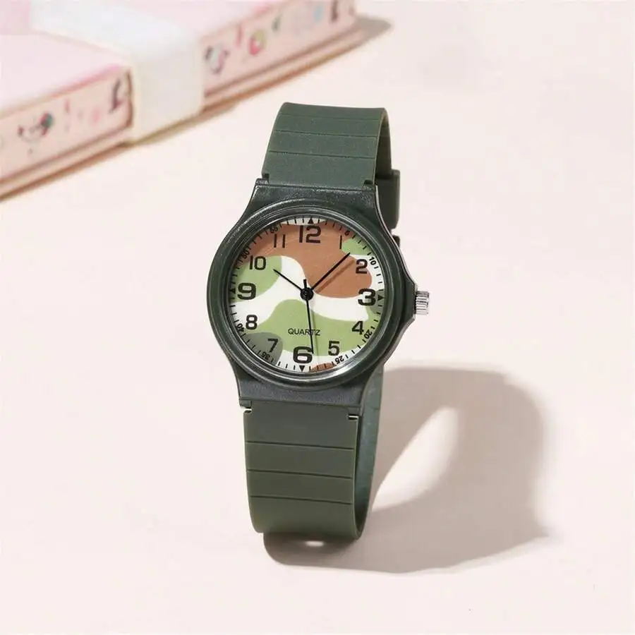Fashionable Minimalist Digital Camo Strap Kids/Student Watch
Fashionable Minimalist Digital Camo Strap Kids/Student Watch