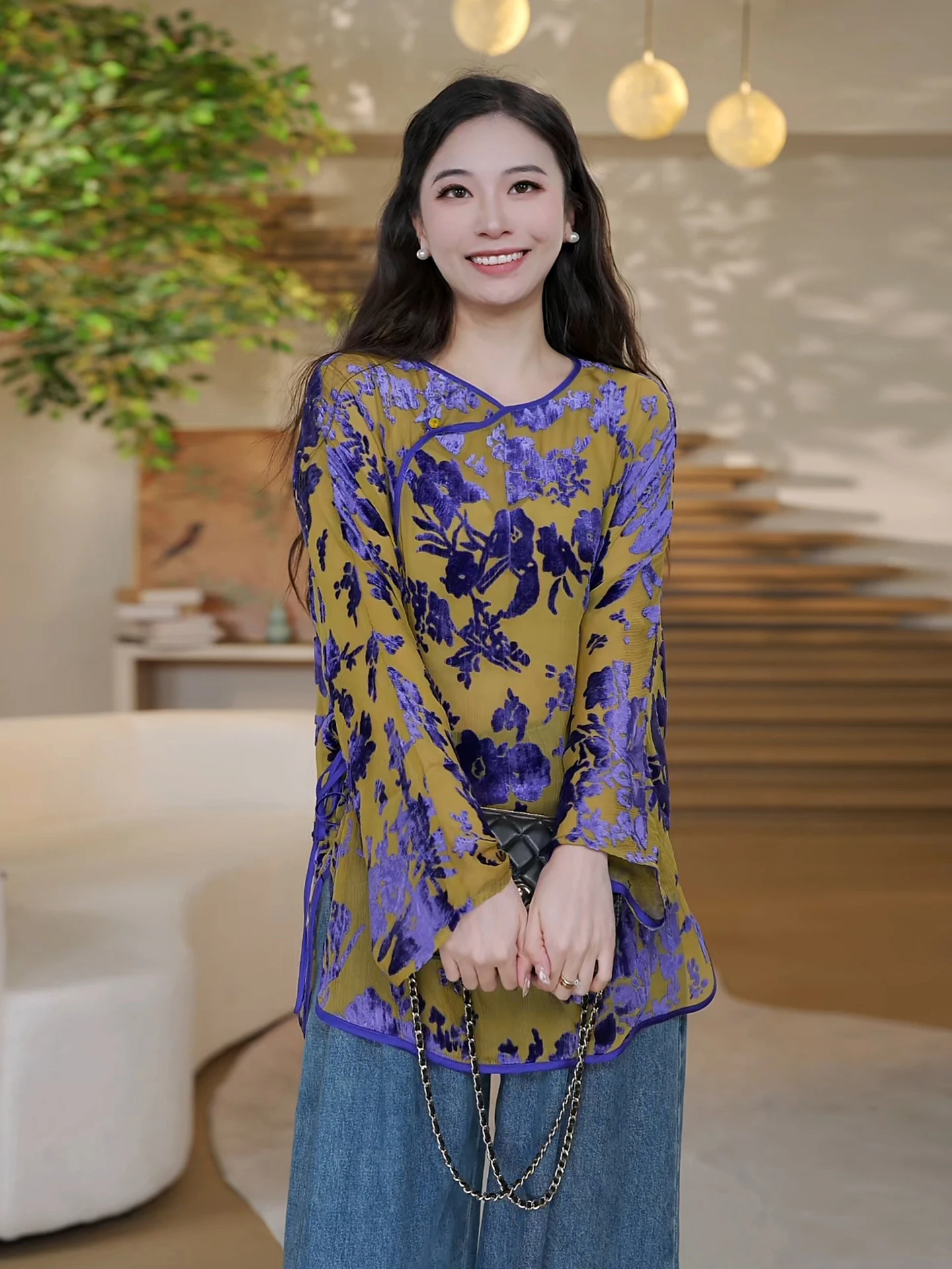 New Chinese Sle Silk 00 Silk Top Spring New Double Sided Wear Embroidery Outerwear Tie Dye Floral Pattern Women's...
New Chinese Sle Silk 00 Silk Top Spring New Double Sided Wear Embroidery Outerwear Tie Dye Floral Pattern Women's...