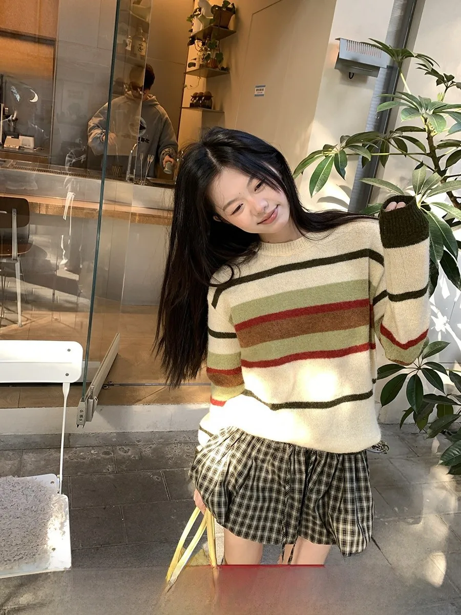 Sinbounboun Chic Knitted Sweater round Ne Color Blo Striped Vintage Sle Layering Women's Long Sve Loose Fit Top
Sinbounboun Chic Knitted Sweater round Ne Color Blo Striped Vintage Sle Layering Women's Long Sve Loose Fit Top