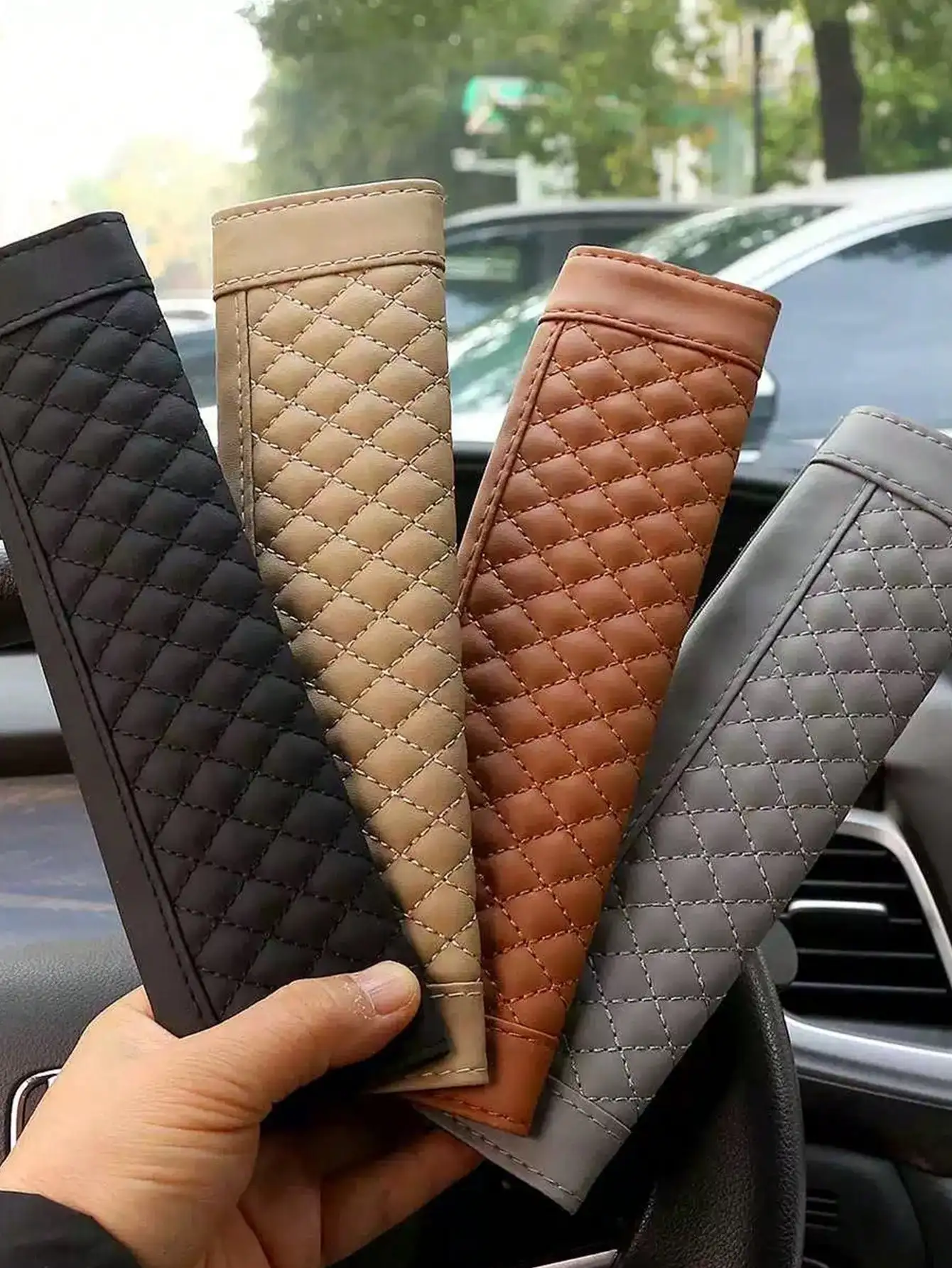1pc/2pcs(23cm) Car Shoulder Protector Leather Embroidered Soft And Comfortable Car Seat Belt Protective Cover
1pc/2pcs(23cm) Car Shoulder Protector Leather Embroidered Soft And Comfortable Car Seat Belt Protective Cover
