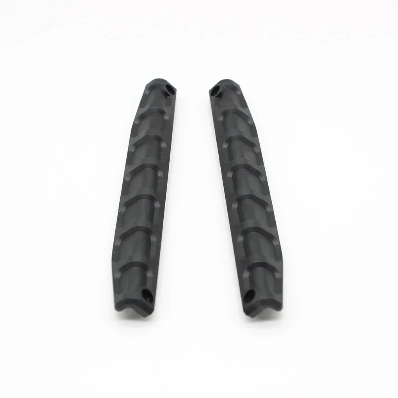 WLTtoys 124008 124010 RC Car spare Parts 124008-2712 Left and right edge protectors
WLTtoys 124008 124010 RC Car spare Parts 124008-2712 Left and right edge protectors