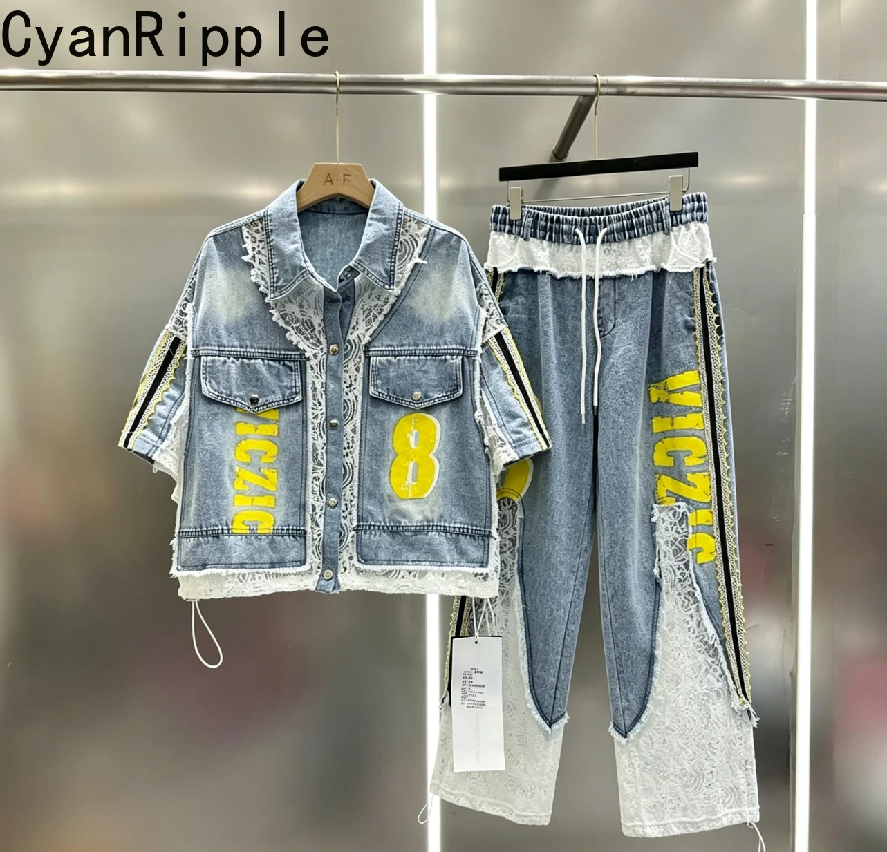 Trendy Summer Women Two-piece Set Colorblock Lace Splicing Denim Short Sleeve Shirt Top Elastic High Waist Wide Leg Casual Jeans
Trendy Summer Women Two-piece Set Colorblock Lace Splicing Denim Short Sleeve Shirt Top Elastic High Waist Wide Leg Casual Jeans