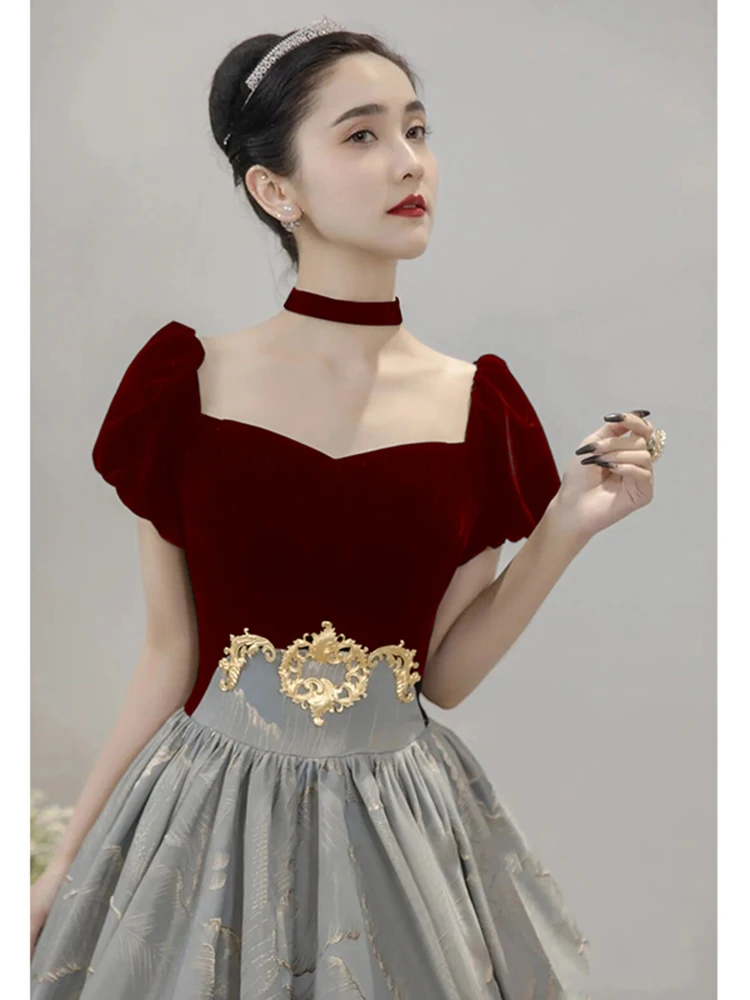 Elegant Velvet Evening Gown Princess Style Wedding Dress for Women Short Sleeve Middle Waist Korean Style Floral Pattern
Elegant Velvet Evening Gown Princess Style Wedding Dress for Women Short Sleeve Middle Waist Korean Style Floral Pattern