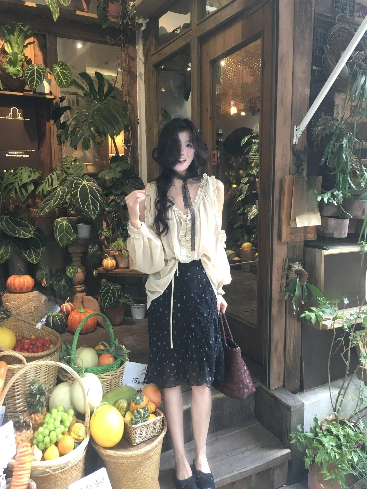FEMPILOT Floral Print Loose V-ne Blouse And Skirt Set High Waist f-length Sve Long-sve Spring Faion Women's E...
FEMPILOT Floral Print Loose V-ne Blouse And Skirt Set High Waist f-length Sve Long-sve Spring Faion Women's E...