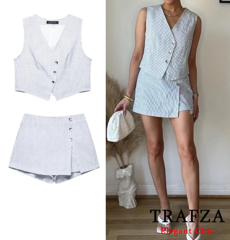 TRAFZA Women Casual Striped Shorts Set Sleeveless Buttons Vest Striped Culottes 2025 New Summer High Street Elegant Shorts Set
TRAFZA Women Casual Striped Shorts Set Sleeveless Buttons Vest Striped Culottes 2025 New Summer High Street Elegant Shorts Set