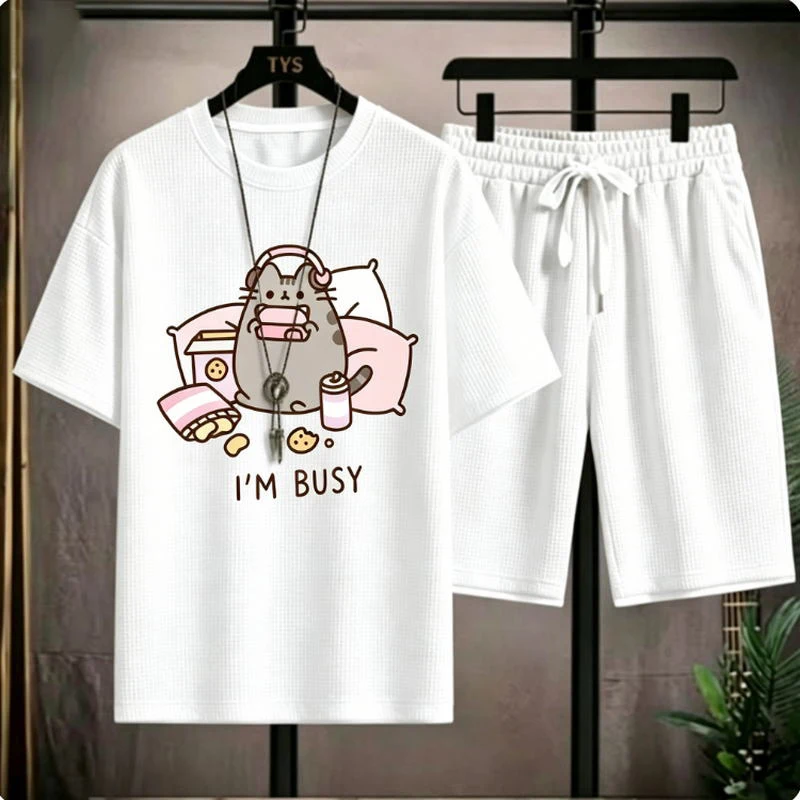 Sorry, I'm busy right now. The cat is playing games with headphones on. The man and woman are wearing T-shirt sets.
Sorry, I'm busy right now. The cat is playing games with headphones on. The man and woman are wearing T-shirt sets.