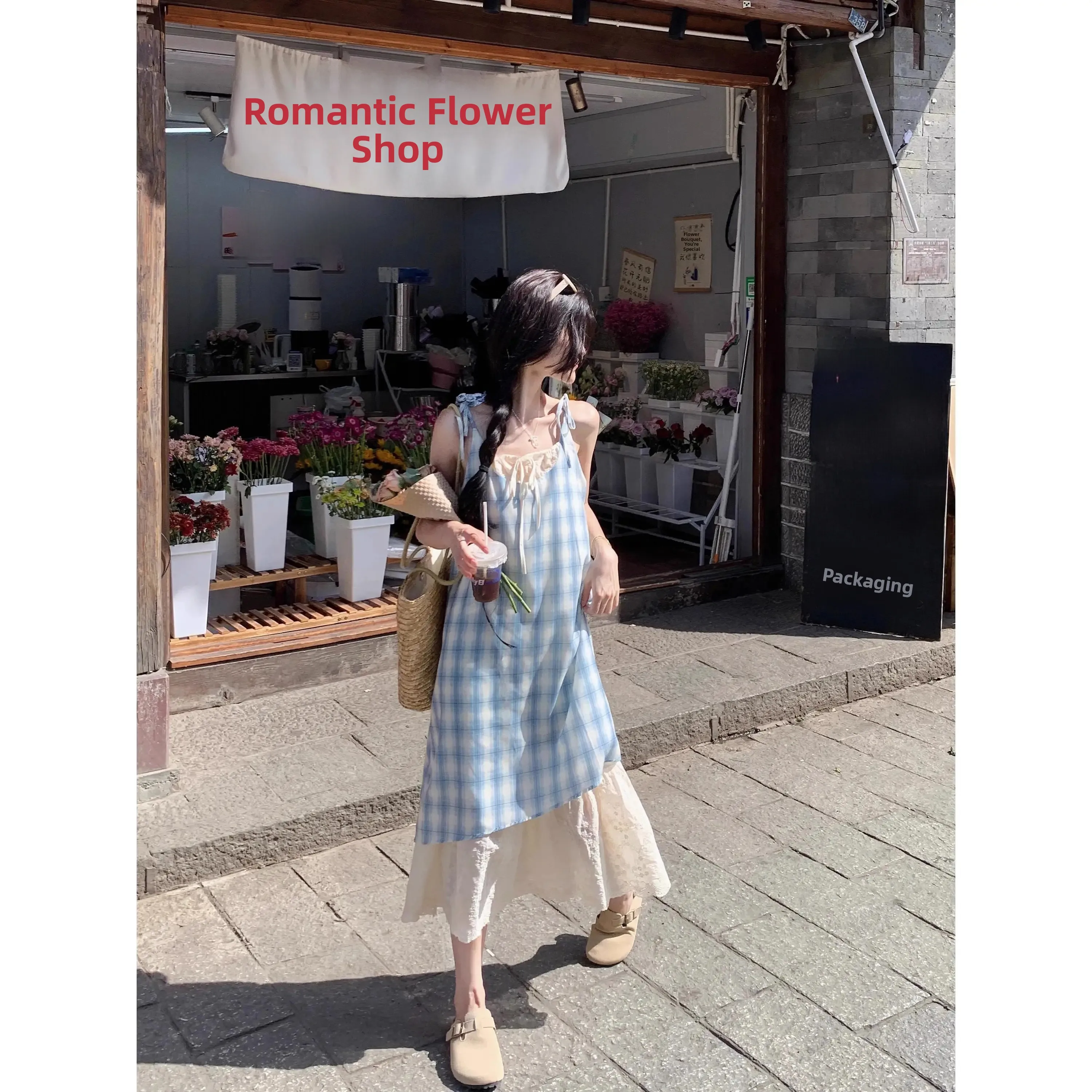 Korean Style Plaid Halter Dress Women's Spring 2026 New A-Line Midi Skirt Elegant Summer Fashion 18-24 Years Old
Korean Style Plaid Halter Dress Women's Spring 2026 New A-Line Midi Skirt Elegant Summer Fashion 18-24 Years Old