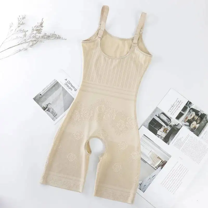 Корректирующее белье, женские леггинсы для контроля живота с подтяжкой ягодиц, корсет для коррекции фигуры, комбинезон, женский комбинезон M, L, XL, XXXL
Корректирующее белье, женские леггинсы для контроля живота с подтяжкой ягодиц, корсет для коррекции фигуры, комбинезон, женский комбинезон M, L, XL, XXXL