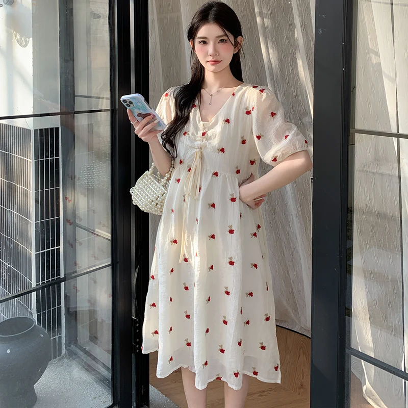 Flower Embroidered Maternity Midi Dress for Summer Drawstring High Waist Pregnant Women Floral Dress Sweet Pregnancy Party Dress
Flower Embroidered Maternity Midi Dress for Summer Drawstring High Waist Pregnant Women Floral Dress Sweet Pregnancy Party Dress