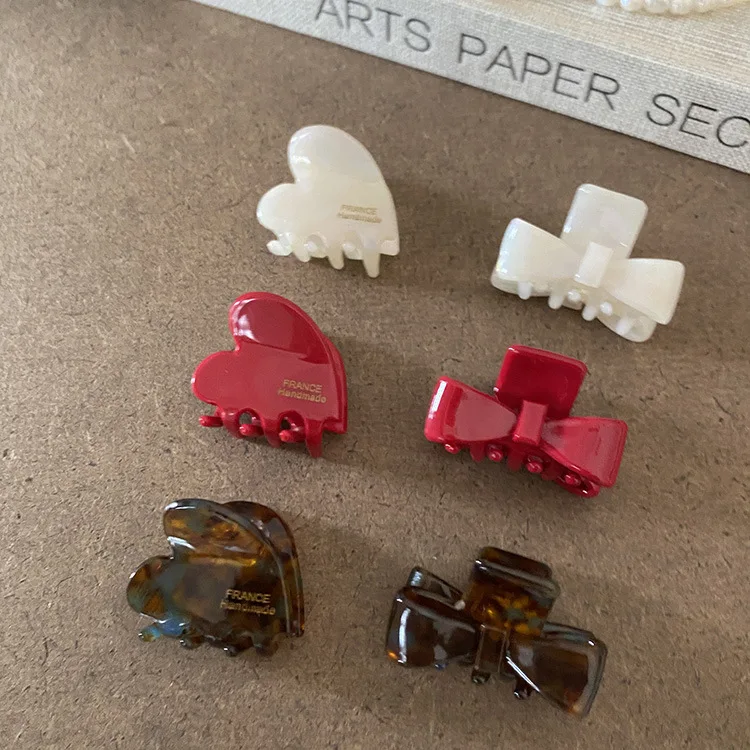 1pc Korean Acetate Mini Hair Claw Clip Heart Bow Design Princess Side Bangs Grip for Women Baby Hair Daily Wear Cute Hairpin
1pc Korean Acetate Mini Hair Claw Clip Heart Bow Design Princess Side Bangs Grip for Women Baby Hair Daily Wear Cute Hairpin