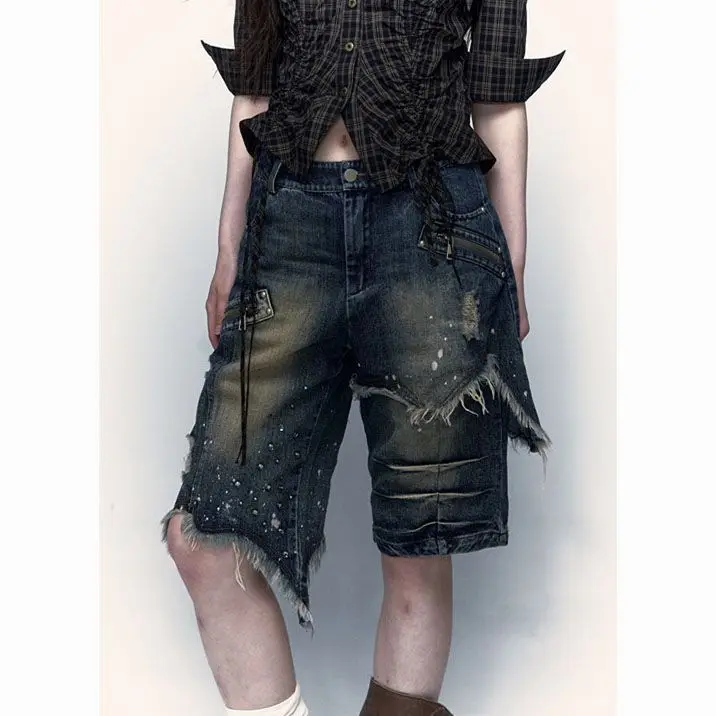 Retro Punk Street Washed, Worn Out Wide-leg Denim Shorts for Women, New Summer Design, Five-point Trousers
Retro Punk Street Washed, Worn Out Wide-leg Denim Shorts for Women, New Summer Design, Five-point Trousers