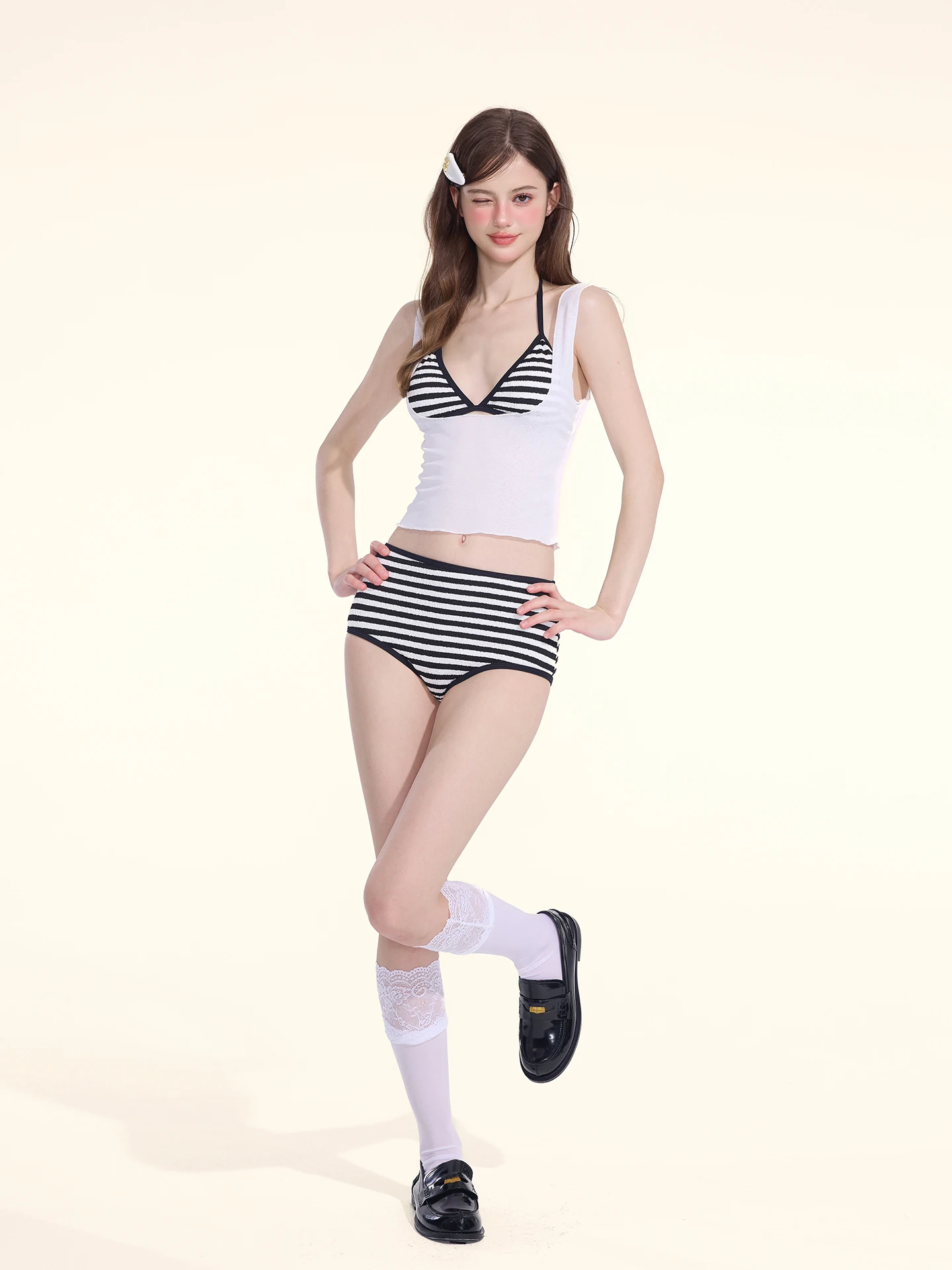 Beautiful Vintage Striped Bikini Women's Separate Three-Piece Thermal Spring Suit Polyester V-Neck Beach Vacation Swimwear
Beautiful Vintage Striped Bikini Women's Separate Three-Piece Thermal Spring Suit Polyester V-Neck Beach Vacation Swimwear