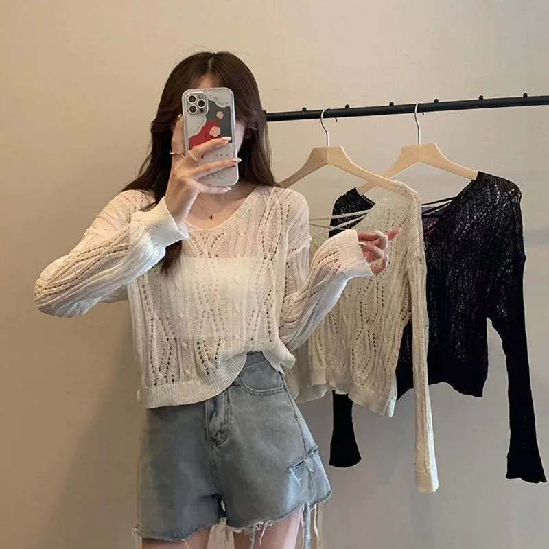 Women's Loose Long Sleeve Knitted Top Hollow out Belted Design Thin Style Spring Autumn White Color Easy to Wear Fashion Sense
Women's Loose Long Sleeve Knitted Top Hollow out Belted Design Thin Style Spring Autumn White Color Easy to Wear Fashion Sense
