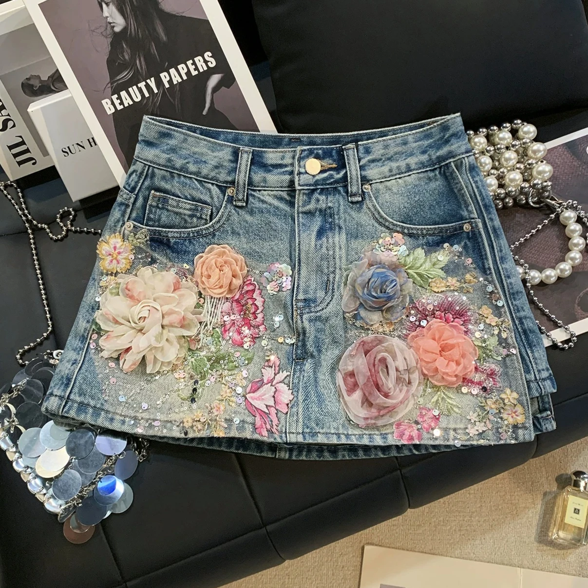 High-end Three-dimensional Floral Beaded Sequin A-line Mini Skirt with Safe Liner, Perfect for Women Summer Wear, Denim Skirts
High-end Three-dimensional Floral Beaded Sequin A-line Mini Skirt with Safe Liner, Perfect for Women Summer Wear, Denim Skirts