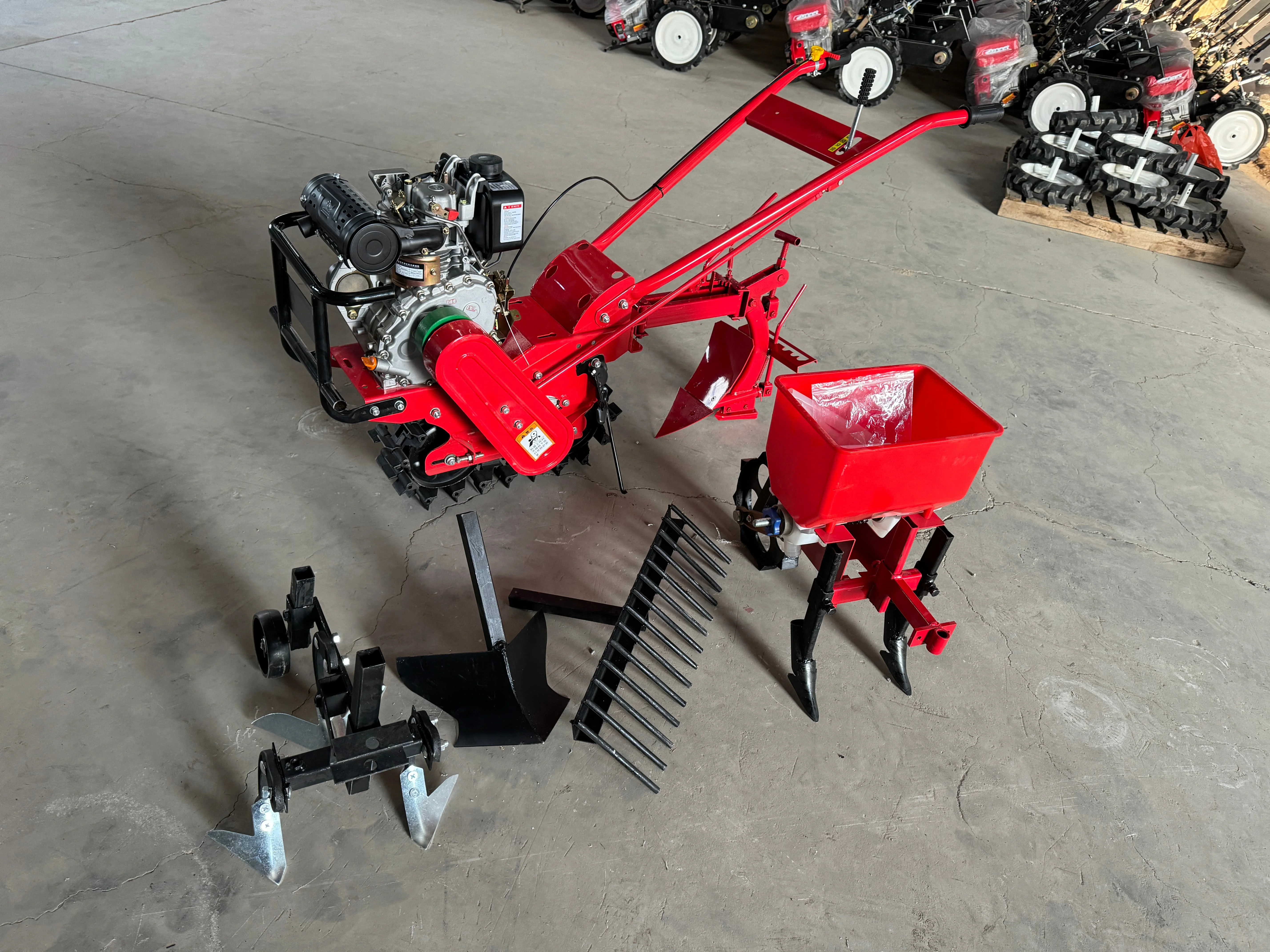 Hands Machinery 170 178F180 Diesel Cultivator Power Tiller Machine with Attachments Price
Hands Machinery 170 178F180 Diesel Cultivator Power Tiller Machine with Attachments Price