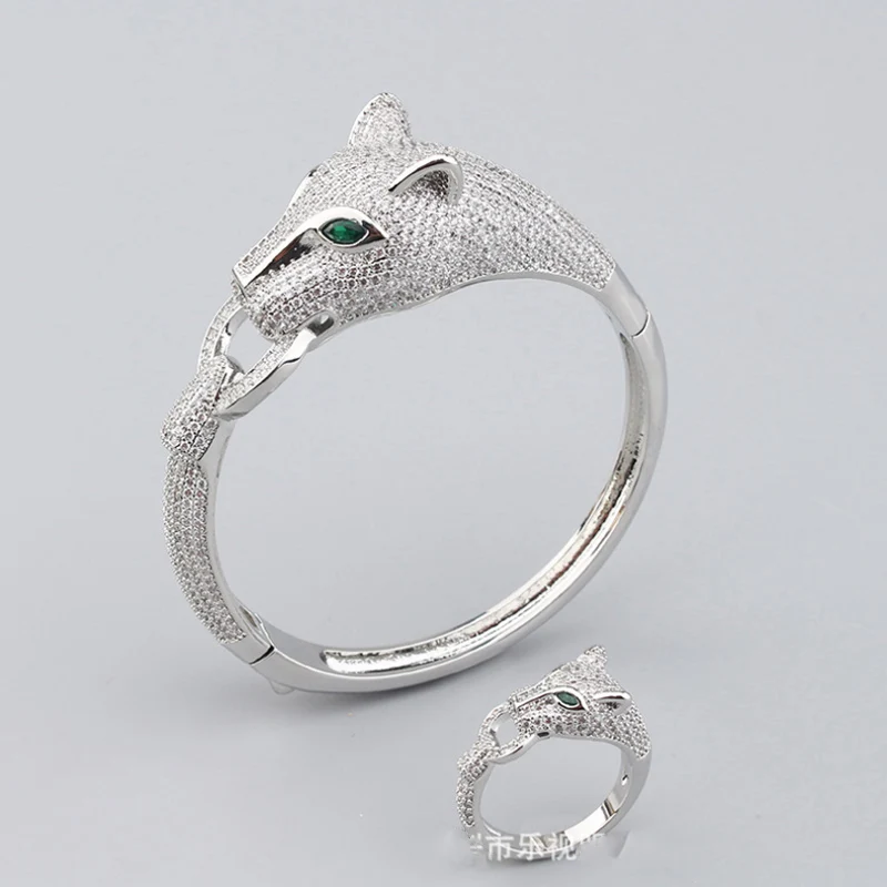 European and American Fashion Green Eye Leopard Titanium Micro-Inlaid AAA Zircon Creative Bracelet Ring Set
European and American Fashion Green Eye Leopard Titanium Micro-Inlaid AAA Zircon Creative Bracelet Ring Set