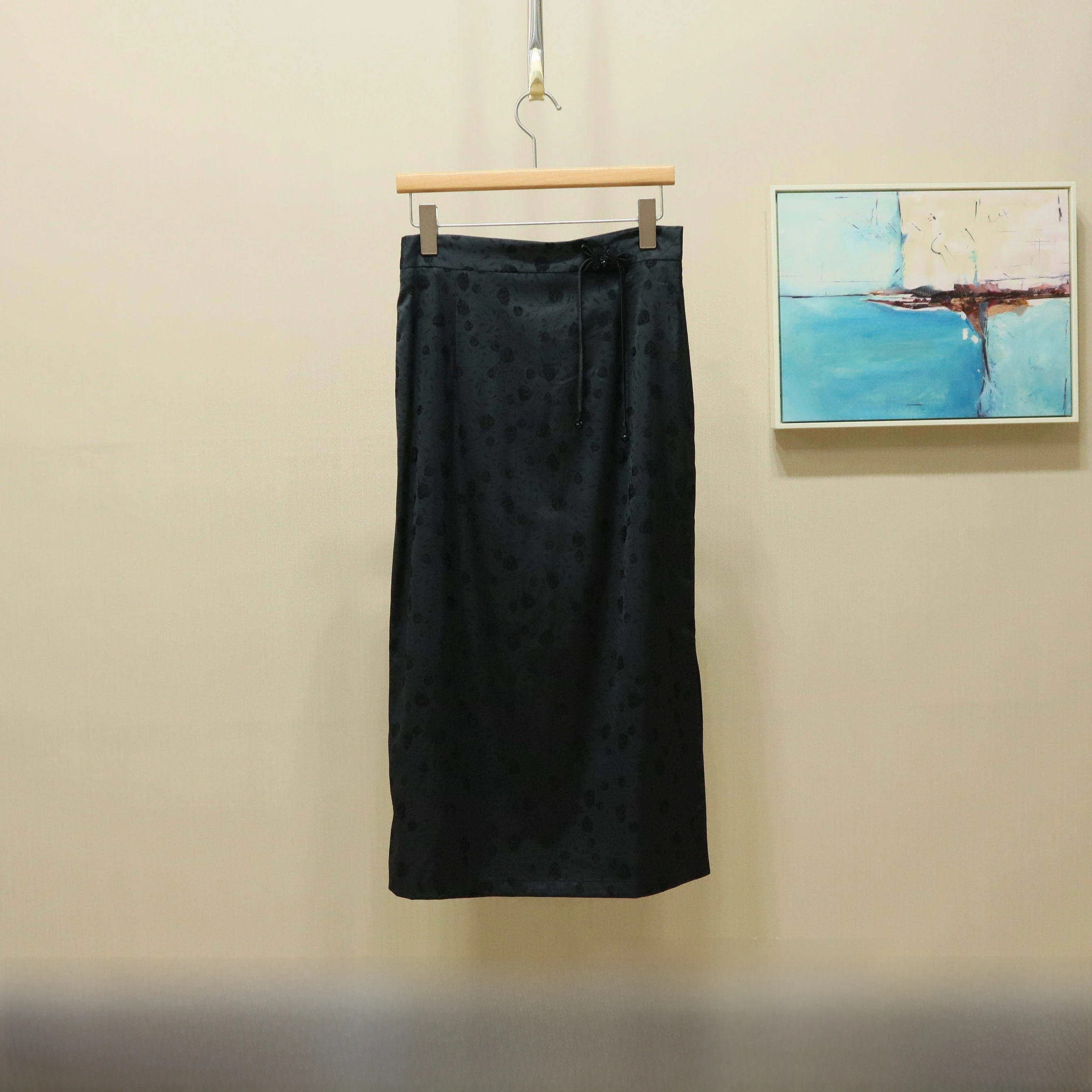 Versatile Dark Flower Print Half Skirt Elegant Commute Style High Waist Loose Fit Summer New Arrival Women's Fashion Skirt
Versatile Dark Flower Print Half Skirt Elegant Commute Style High Waist Loose Fit Summer New Arrival Women's Fashion Skirt