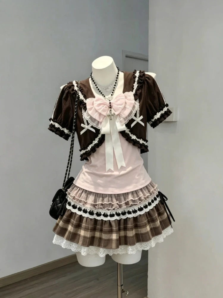 Japanese Vintage Y2k Sweet Women Ruffle Tops High Waist Skirt Lolita Style Casual Daily 3 Piece Matching Outfits Wear
Japanese Vintage Y2k Sweet Women Ruffle Tops High Waist Skirt Lolita Style Casual Daily 3 Piece Matching Outfits Wear