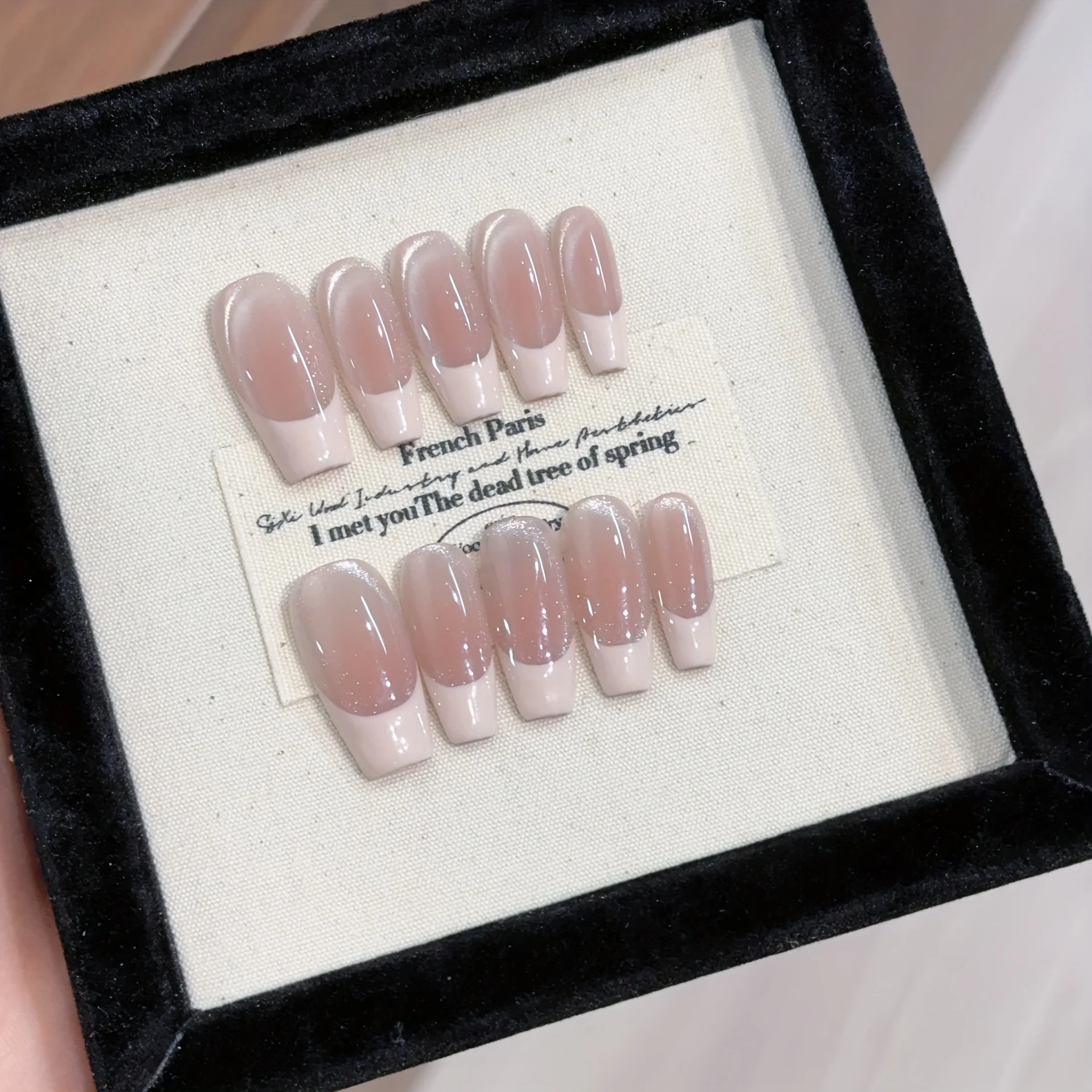 10pcs Pink Meter Bright Glitter Cat Eye Powder French Everyday French Classic Wear Nails in the Middle of Trapezoidal Nude Fake Nail Patch for Ladies and Nail Art DIY
10pcs Pink Meter Bright Glitter Cat Eye Powder French Everyday French Classic Wear Nails in the Middle of Trapezoidal Nude Fake Nail Patch for Ladies and Nail Art DIY