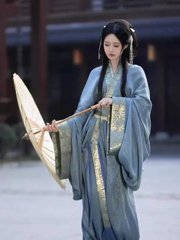 Women's Warring States Style Hanfu Ancient Chinese Wei Jin Robe Traditional Blue Gold Trim Cosplay Costume
Women's Warring States Style Hanfu Ancient Chinese Wei Jin Robe Traditional Blue Gold Trim Cosplay Costume