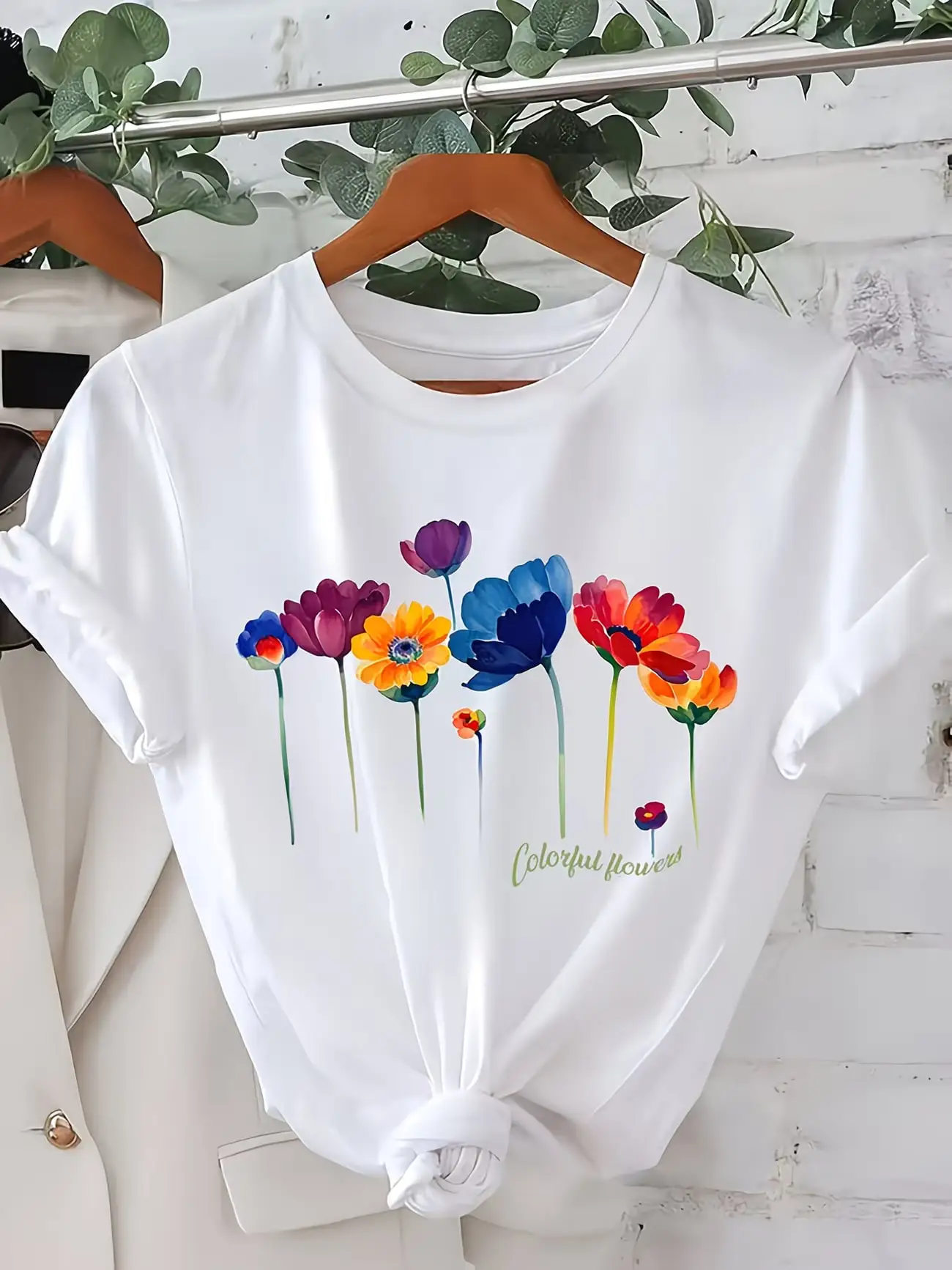 Plus size women's short sleeve T-shirt Colorful Flowers Pattern Print Design soft and comfortable fabric summer outfits women's
Plus size women's short sleeve T-shirt Colorful Flowers Pattern Print Design soft and comfortable fabric summer outfits women's