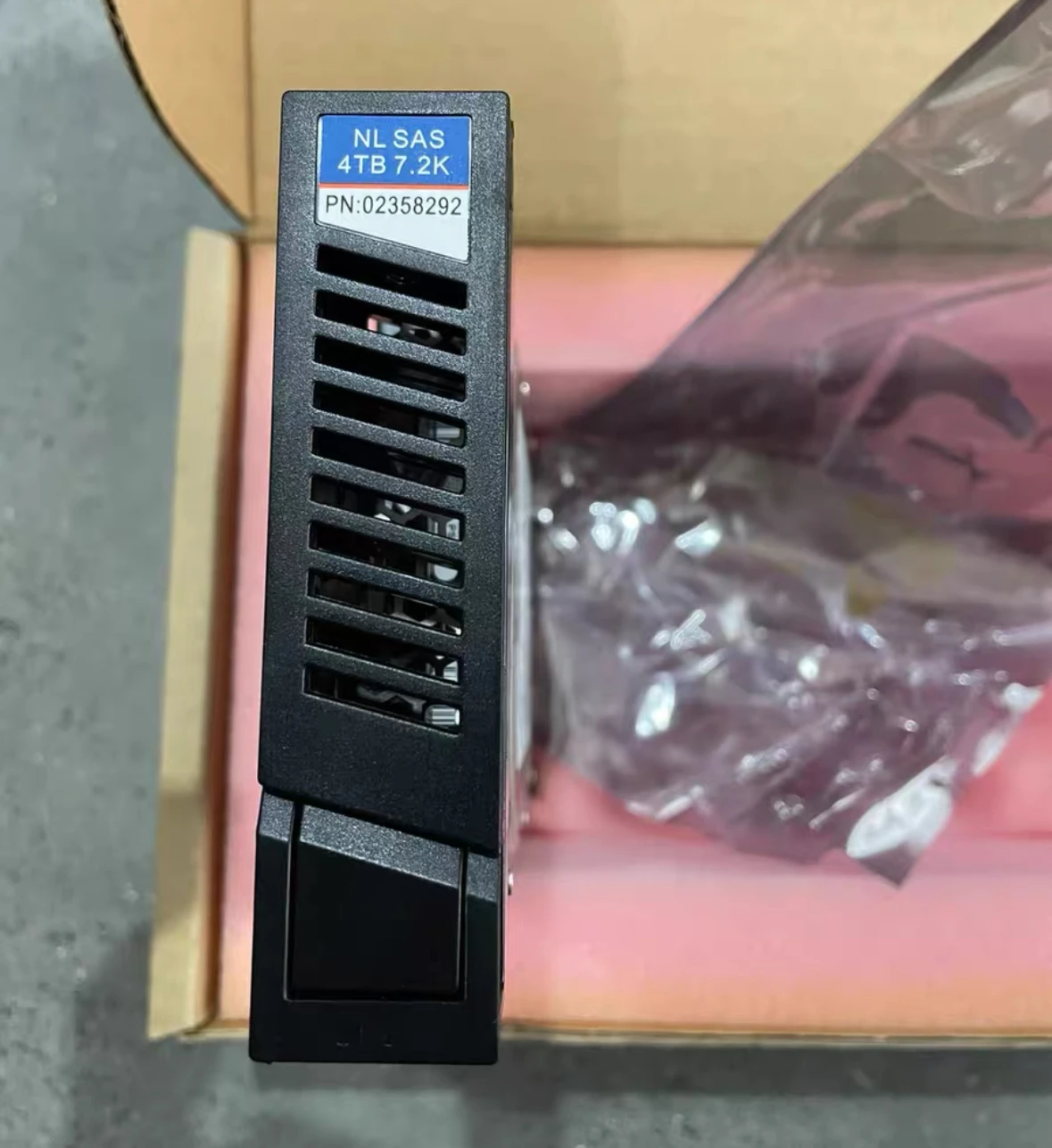 For 02358292 4T NL SAS 3.5-inch 7.2K HVS88T HVS85T storage hard drive
For 02358292 4T NL SAS 3.5-inch 7.2K HVS88T HVS85T storage hard drive