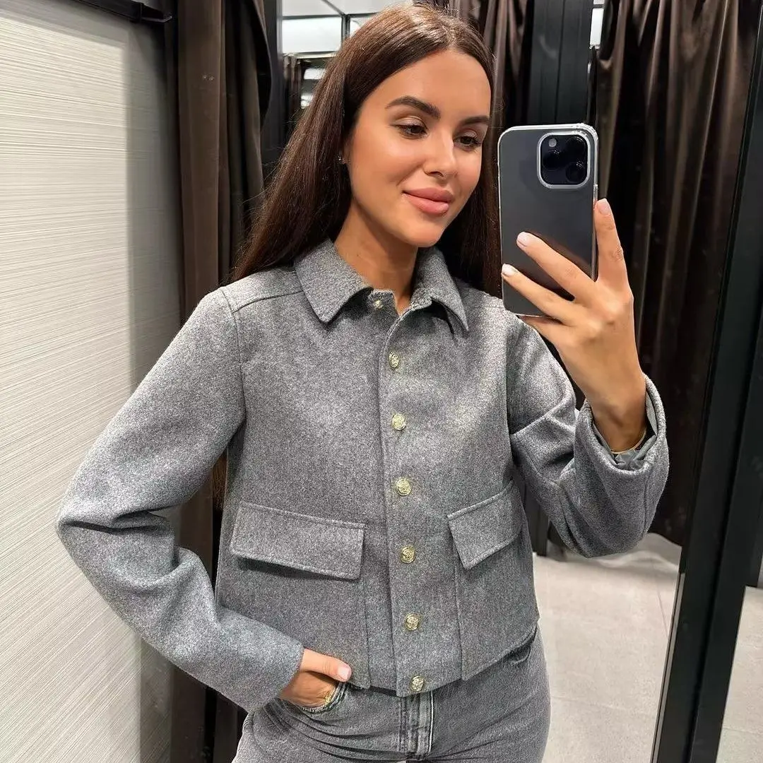 Spring and Autumn New European Women's Jacket Loose Commuter Retro High Street Short Jacket
Spring and Autumn New European Women's Jacket Loose Commuter Retro High Street Short Jacket