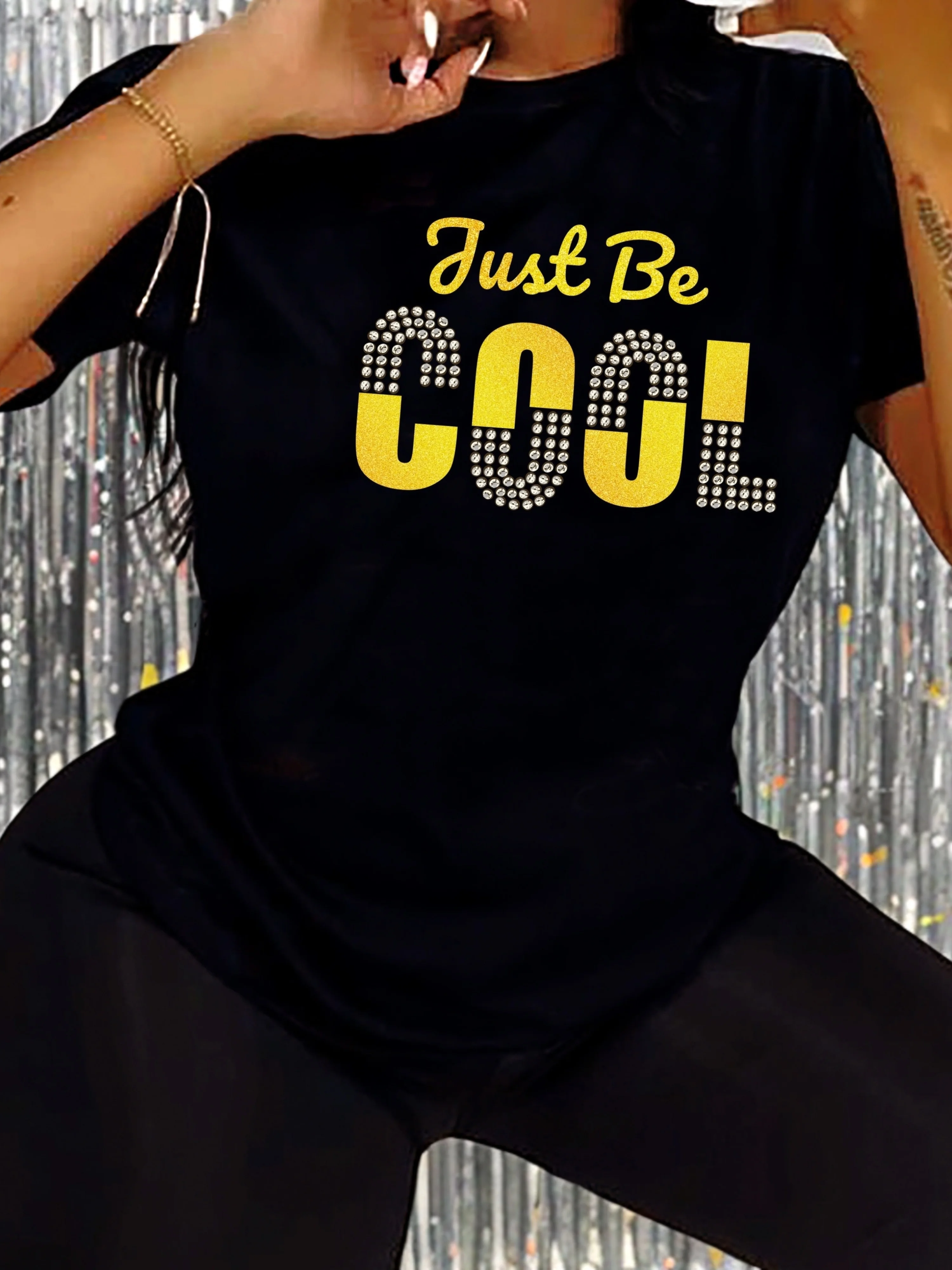 Just Be Cool" Graphic Women's T-Shirt - 100%, Crew Neck, Short Sleeve, Breathable & Soft for Spring/Summer Casual Wear
Just Be Cool" Graphic Women's T-Shirt - 100%, Crew Neck, Short Sleeve, Breathable & Soft for Spring/Summer Casual Wear