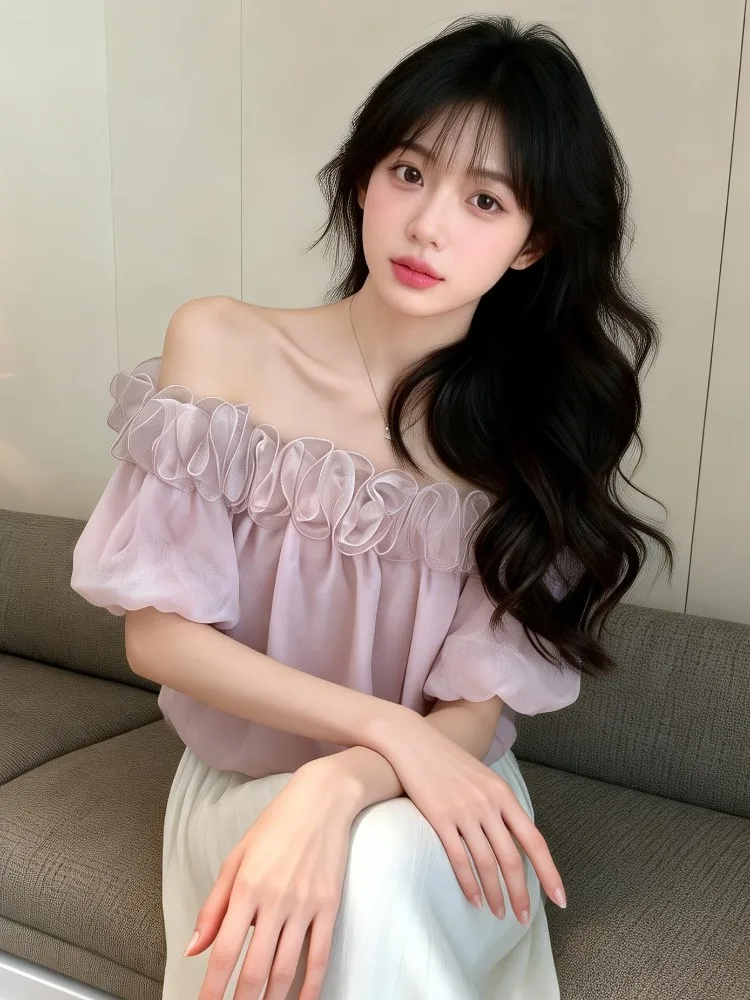 French Style Loose Fit Short Sleeve T-Shirt Women's Summer New Lace Trim Shoulder Bared One Shoulder Top Polka Dot Print
French Style Loose Fit Short Sleeve T-Shirt Women's Summer New Lace Trim Shoulder Bared One Shoulder Top Polka Dot Print