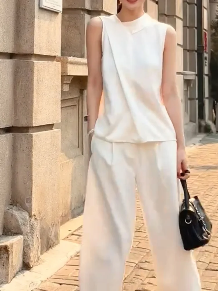 Elegant Loose Sleeveless Top Women's Summer Fashion plus Size Slimming Korean Style round Neck T-shirt Versatile Body Shape
Elegant Loose Sleeveless Top Women's Summer Fashion plus Size Slimming Korean Style round Neck T-shirt Versatile Body Shape