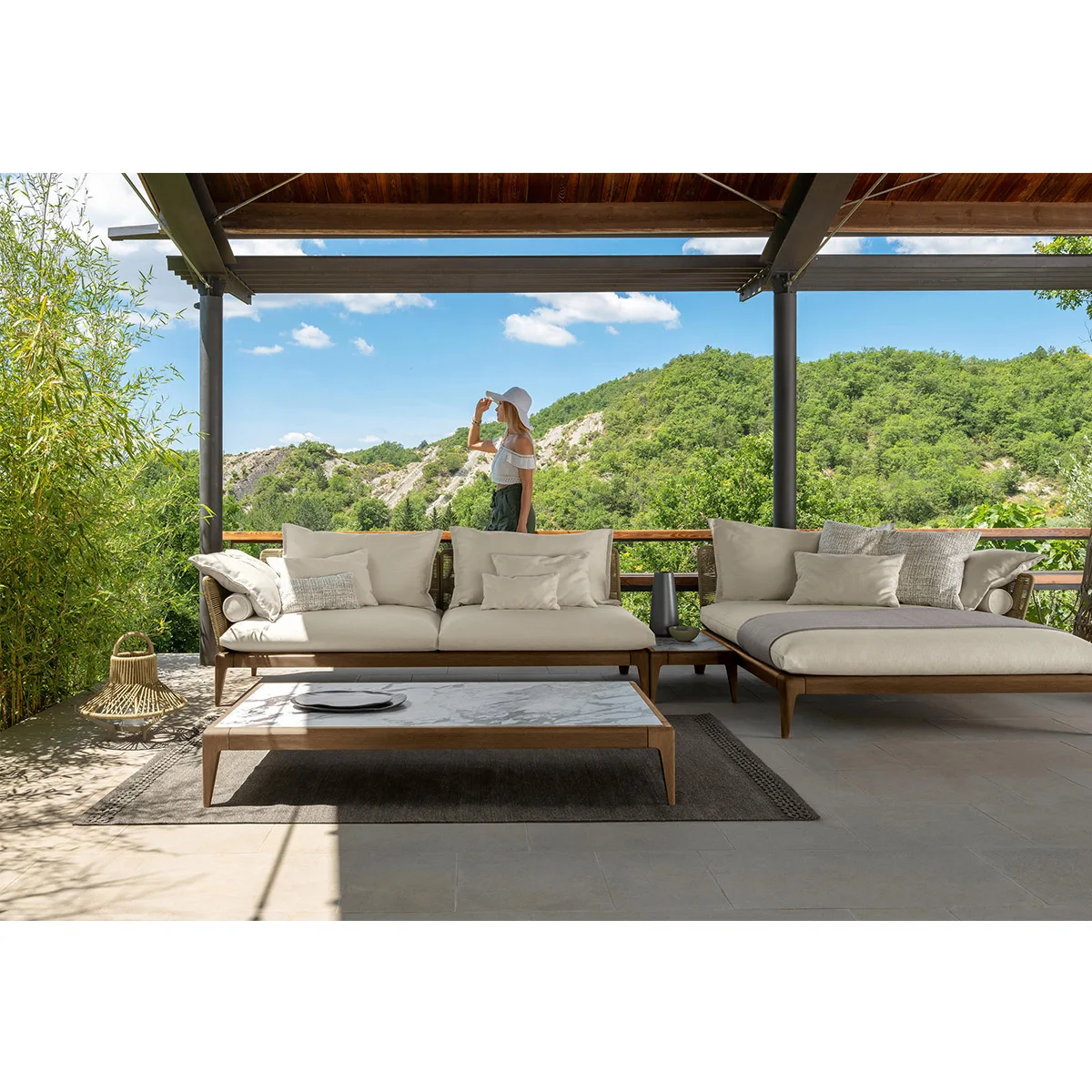 Hot Sale Nordic Style Large Teak Frame Modern Minimalist Rectangular Weather Resistant Outdoor Coffee Table For Living Room
Hot Sale Nordic Style Large Teak Frame Modern Minimalist Rectangular Weather Resistant Outdoor Coffee Table For Living Room
