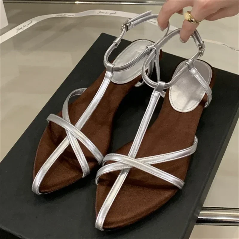 Aneikeh 2025 Summer Fashion Open Toe Narrow Band Buckle Strap Sandals Women Low Heels Casual Dress Female Shoes sandalias Mujer
Aneikeh 2025 Summer Fashion Open Toe Narrow Band Buckle Strap Sandals Women Low Heels Casual Dress Female Shoes sandalias Mujer