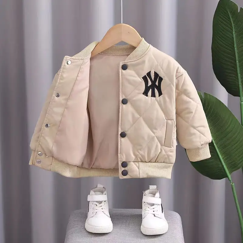 Kids Boys Outerwear Autumn And Winter New Children's Clothing Style Baseball Jacket Baby Cotton Clip Thickened Clothes Boys Top
Kids Boys Outerwear Autumn And Winter New Children's Clothing Style Baseball Jacket Baby Cotton Clip Thickened Clothes Boys Top