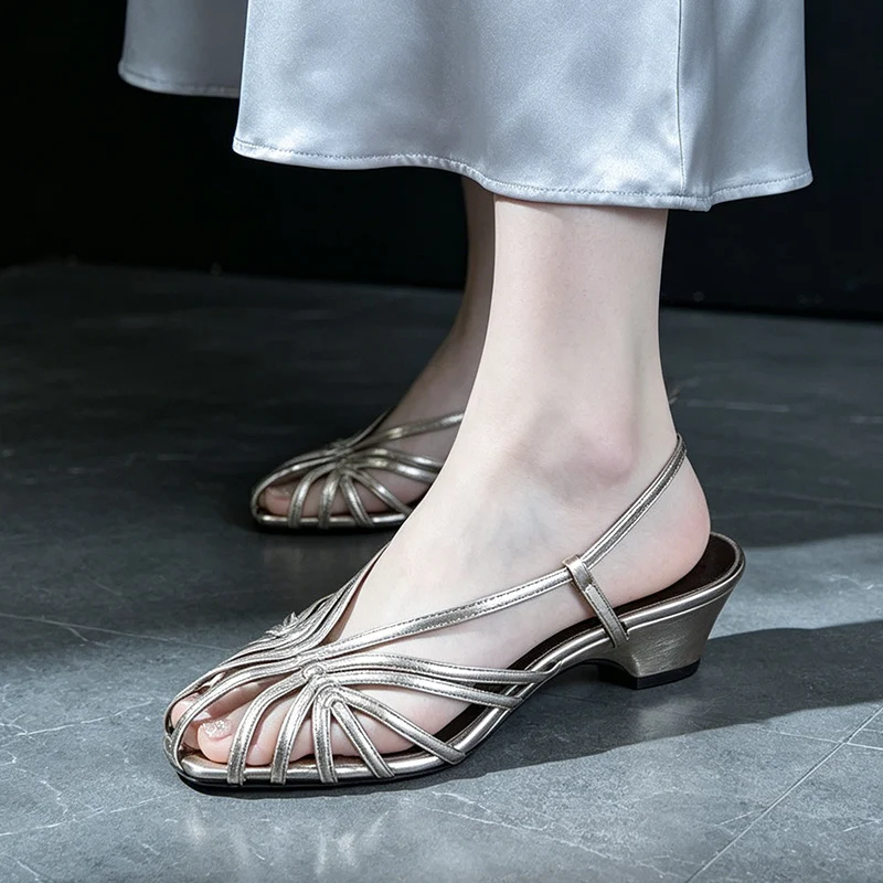Designer Women High Heels Sandals Elegant New Woman Shoes Beach Slippers Brand Pumps Casual Walking Shoes Flip Flops
Designer Women High Heels Sandals Elegant New Woman Shoes Beach Slippers Brand Pumps Casual Walking Shoes Flip Flops