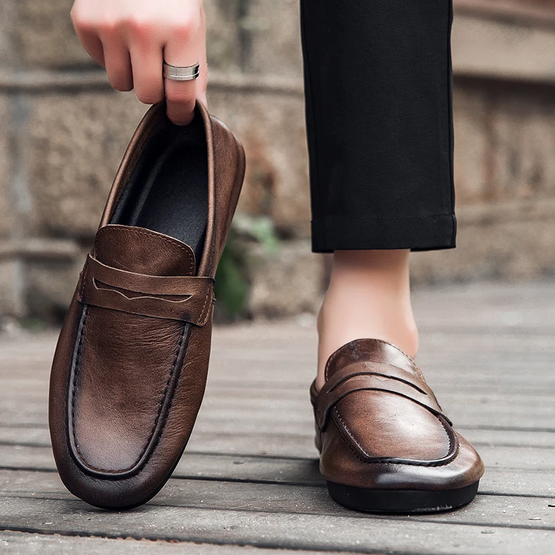 New Summer Slip on Flats Genuine Leather Men's Loafers Fashion Casual Shoes Man Light Antiskid Driving Shoes Handmade Moccasins
New Summer Slip on Flats Genuine Leather Men's Loafers Fashion Casual Shoes Man Light Antiskid Driving Shoes Handmade Moccasins