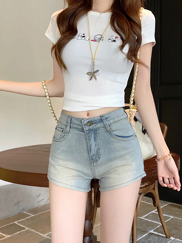 Slim Fit High Waist Denim Shorts Women's Summer Fashionable Sexy Girl Versatile Tight Jeans Straight Leg Pants
Slim Fit High Waist Denim Shorts Women's Summer Fashionable Sexy Girl Versatile Tight Jeans Straight Leg Pants