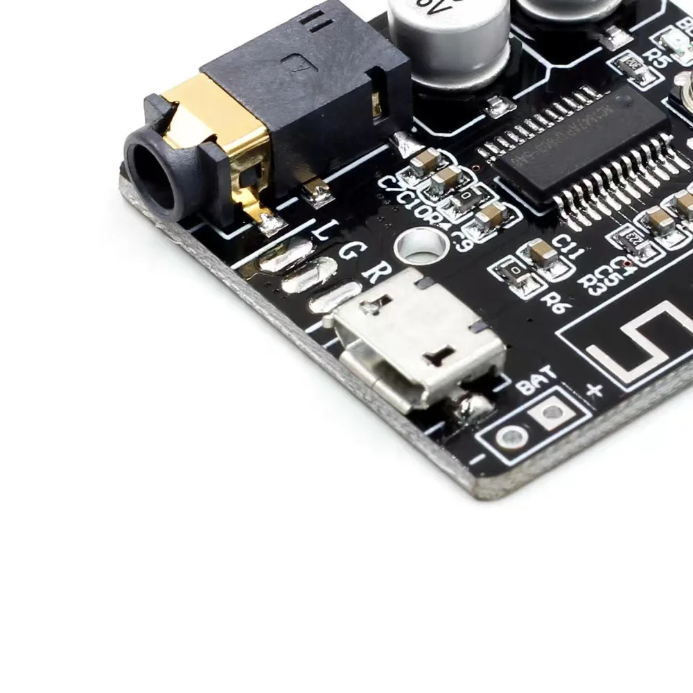3pcs VHM 314 Bluetooth 5.0 Decoder Board MP3 Lossless Audio for Car Speaker Amplifier DIY Modification
3pcs VHM 314 Bluetooth 5.0 Decoder Board MP3 Lossless Audio for Car Speaker Amplifier DIY Modification