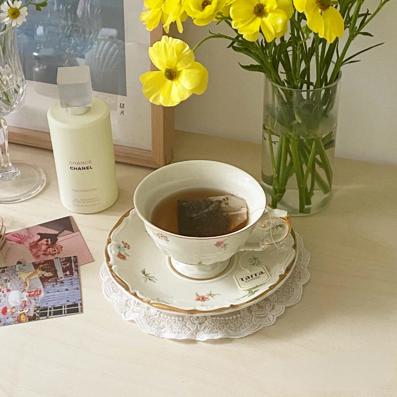 Personality Retro Cute Coffee Cups Reusable Tea Cups and Saucers Espresso Cup Sets Ceramic Products Home Drinking Utensils
Personality Retro Cute Coffee Cups Reusable Tea Cups and Saucers Espresso Cup Sets Ceramic Products Home Drinking Utensils