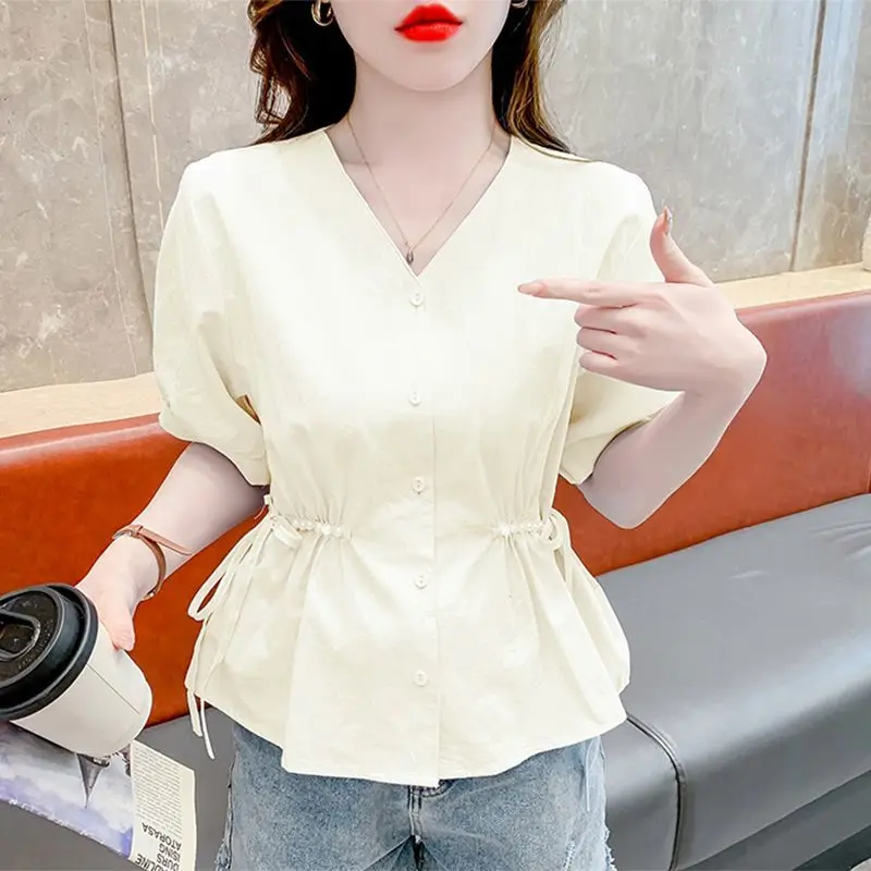 Short Sleeve Shirts Womens Hollow Out Lace Mesh Embroidery Blouse Street Style Sweet Preppy Loose Casual Flare Chic Shirt
Short Sleeve Shirts Womens Hollow Out Lace Mesh Embroidery Blouse Street Style Sweet Preppy Loose Casual Flare Chic Shirt