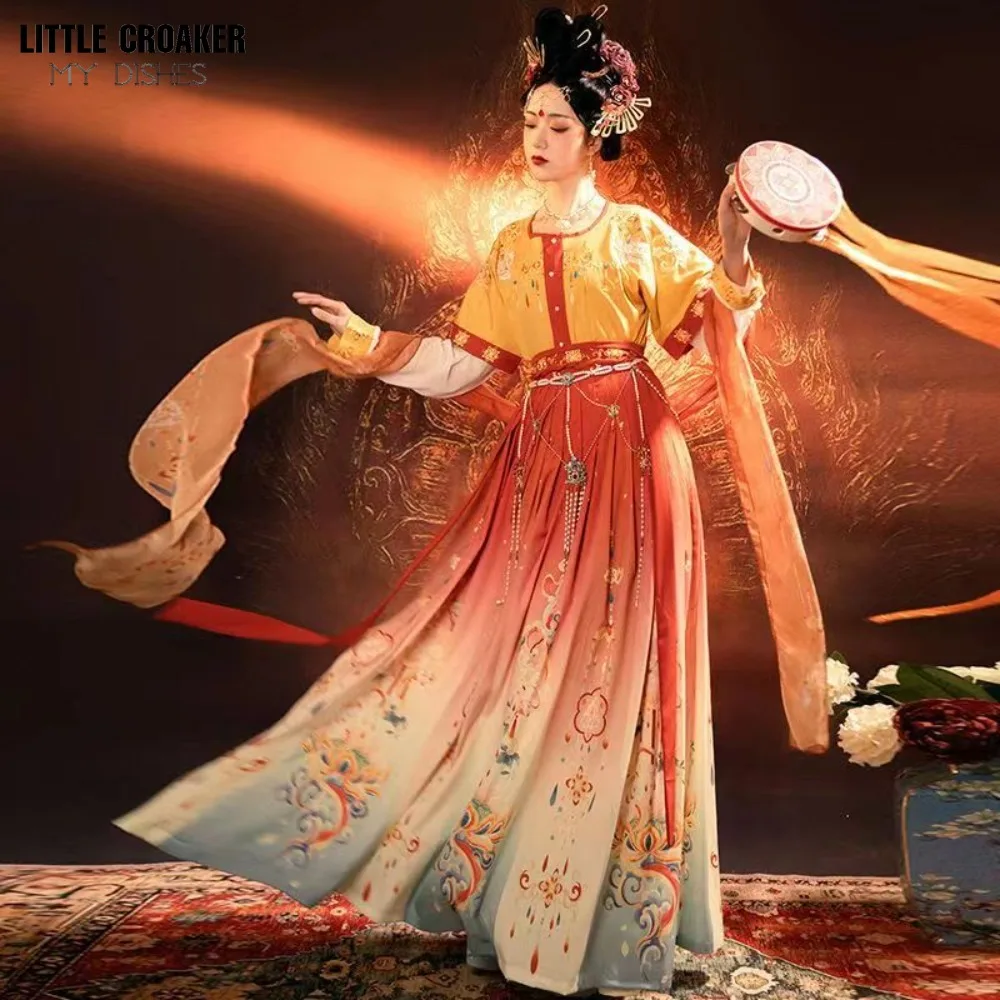 Chinese Style Stage Performance Role Play Outfit for Women Dress Set Traditional Dunhuang Hanfu Dance Costume
Chinese Style Stage Performance Role Play Outfit for Women Dress Set Traditional Dunhuang Hanfu Dance Costume