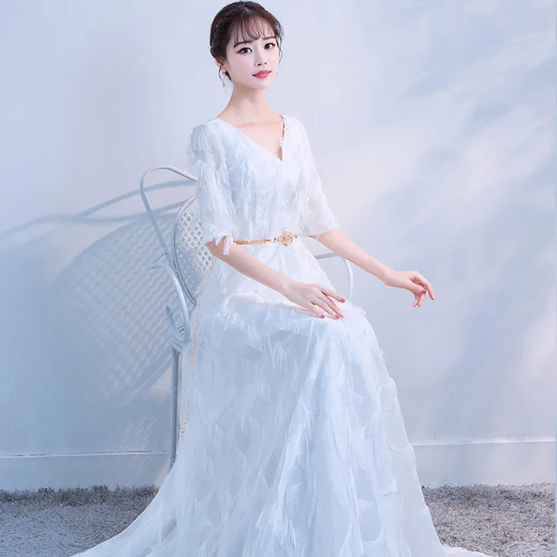 White Elegant Evening Dress for Women 2026 New Style Elegant Long Style Daily Wearable Host Banquet V-neck Strap Dress
White Elegant Evening Dress for Women 2026 New Style Elegant Long Style Daily Wearable Host Banquet V-neck Strap Dress