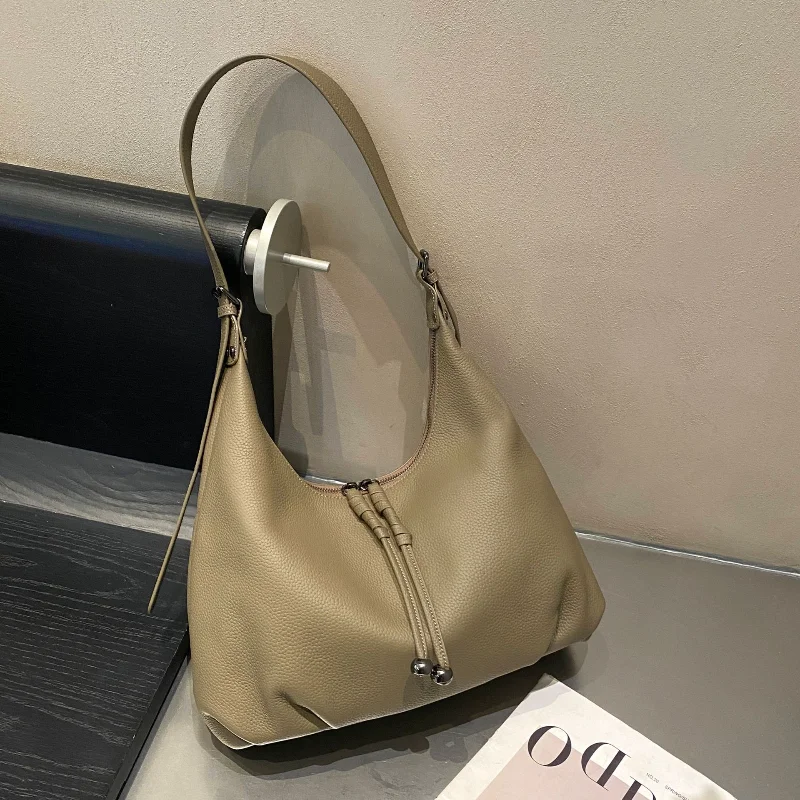 Women's fashionable and casual large capacity women's leather single room crossbody bag, elegant temperament women's bag
Women's fashionable and casual large capacity women's leather single room crossbody bag, elegant temperament women's bag