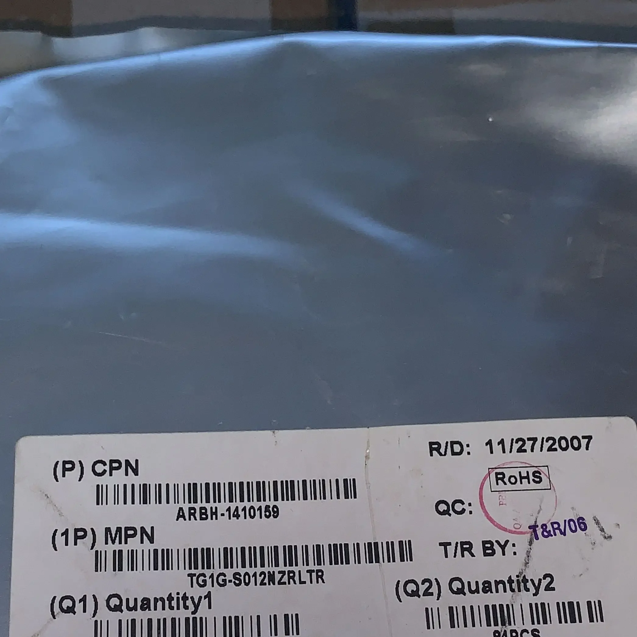 10 шт. TG1G-S012NZRLTR
10 шт. TG1G-S012NZRLTR