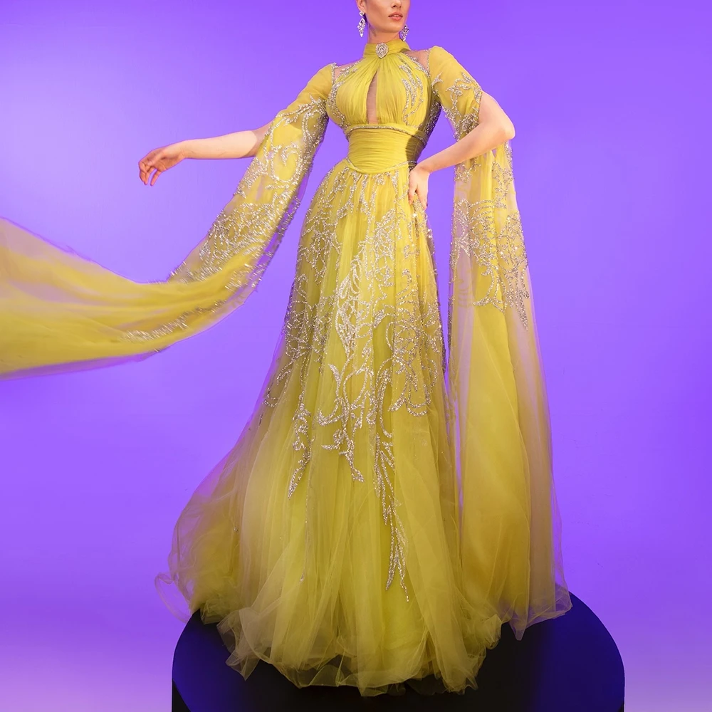 CustomizedSaudi Arabia Long Beaded Evening Gowns Halter Appliques Empire Ribbons crystal Solid Color Floor Length Wedding Party
CustomizedSaudi Arabia Long Beaded Evening Gowns Halter Appliques Empire Ribbons crystal Solid Color Floor Length Wedding Party