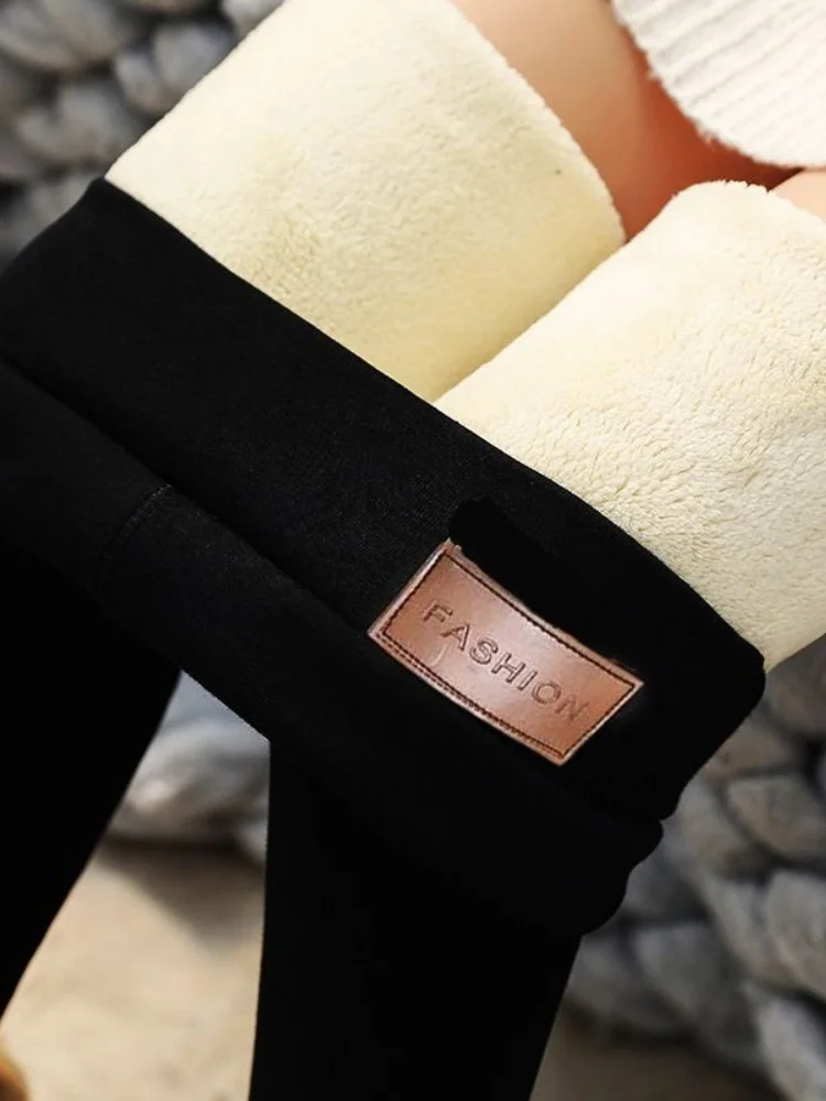 Lamb Velvet Fce Lined High Waist Thiened Autumn Winter Women's Thermal Leggings Slim Fit Cotton Pants for Cold Weather
Lamb Velvet Fce Lined High Waist Thiened Autumn Winter Women's Thermal Leggings Slim Fit Cotton Pants for Cold Weather